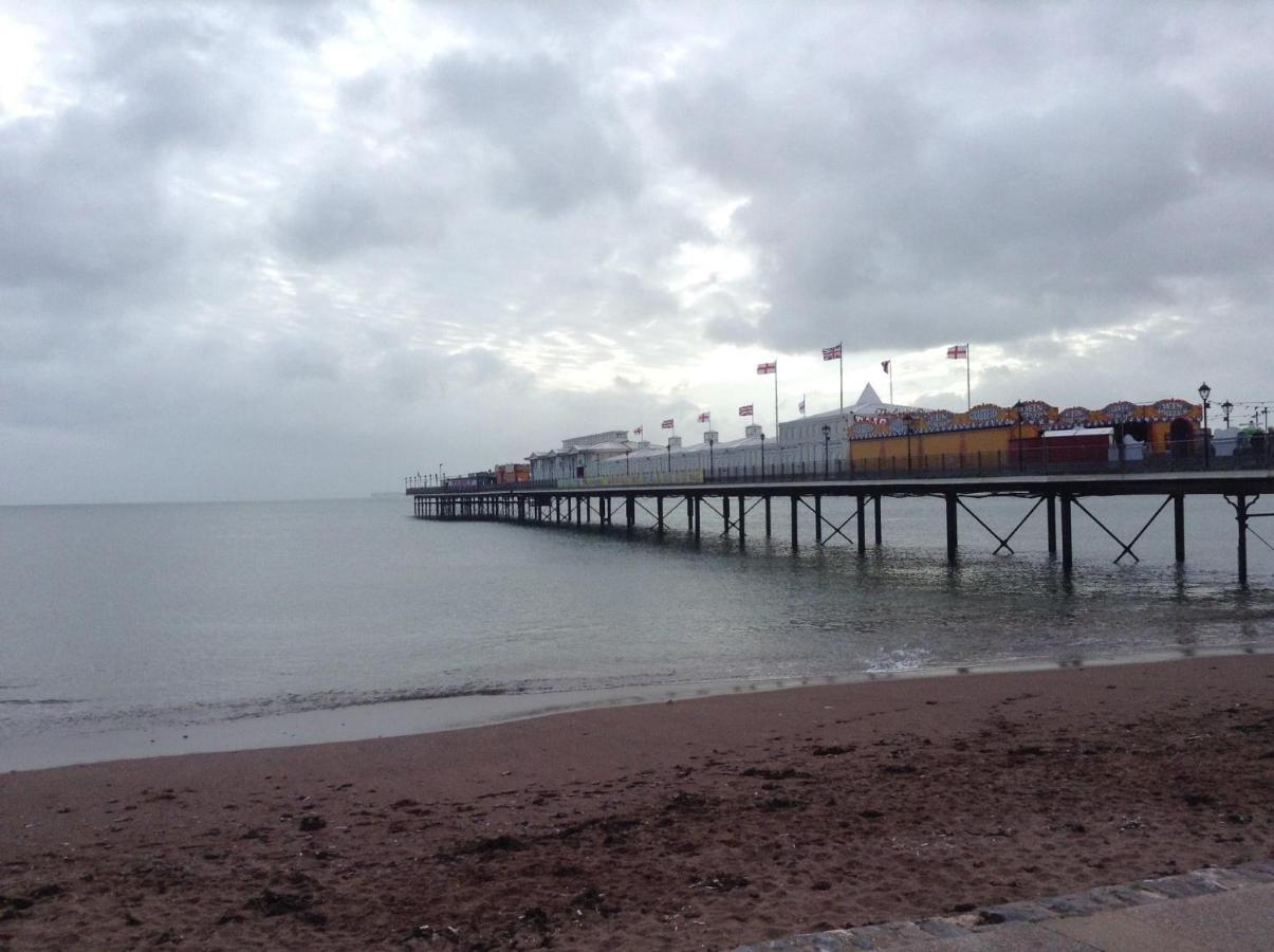 Barbie House ,Opposite The Beach & Paignton Pier , 2 Bedroom Apartment With Private Car Space & Garden , Free Access Next Door To The Stunning Ballet & Make Up School & A Beautiful Ladys Beauty Salon (Adults Only) Экстерьер фото